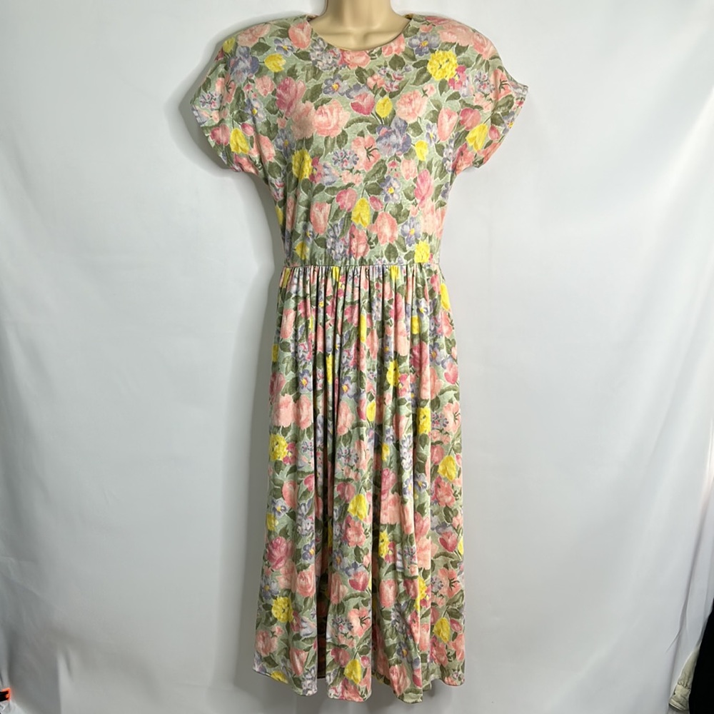Vintage Jessica Howard floral 1980’s cottagecore pocketed maxi dress